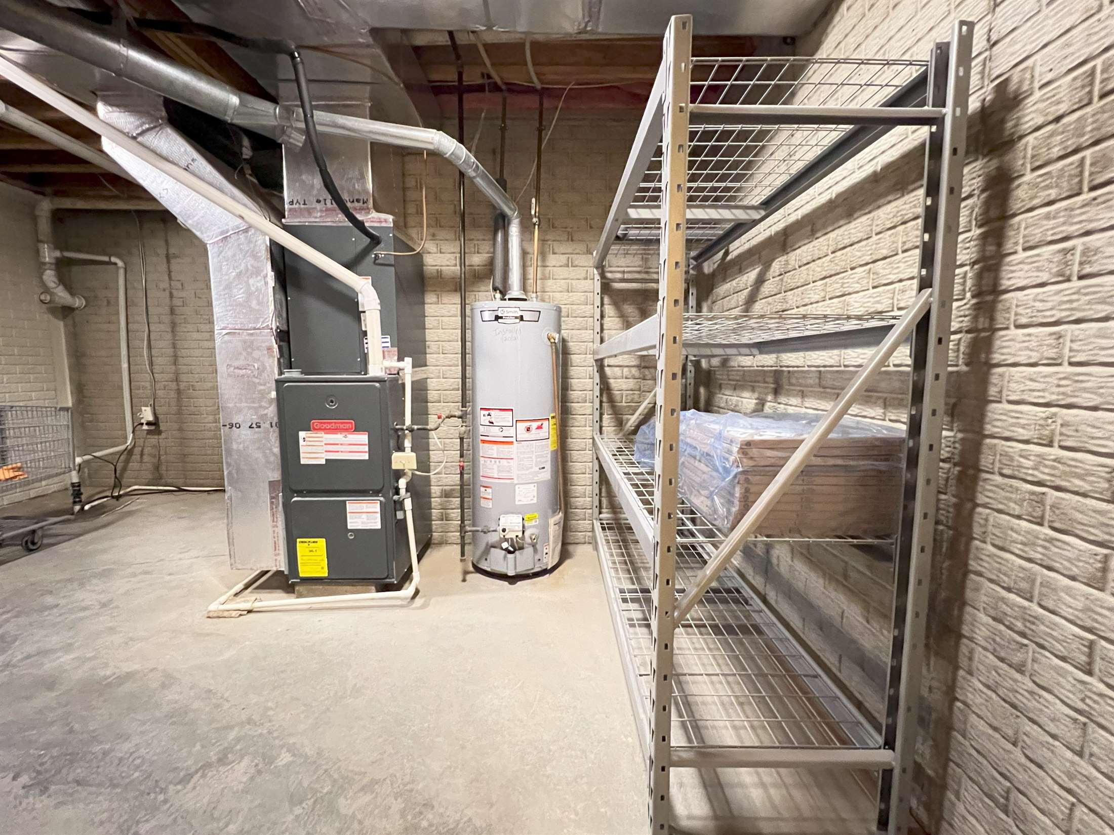 1763 Apple Tree, Terre Haute, IN 47803