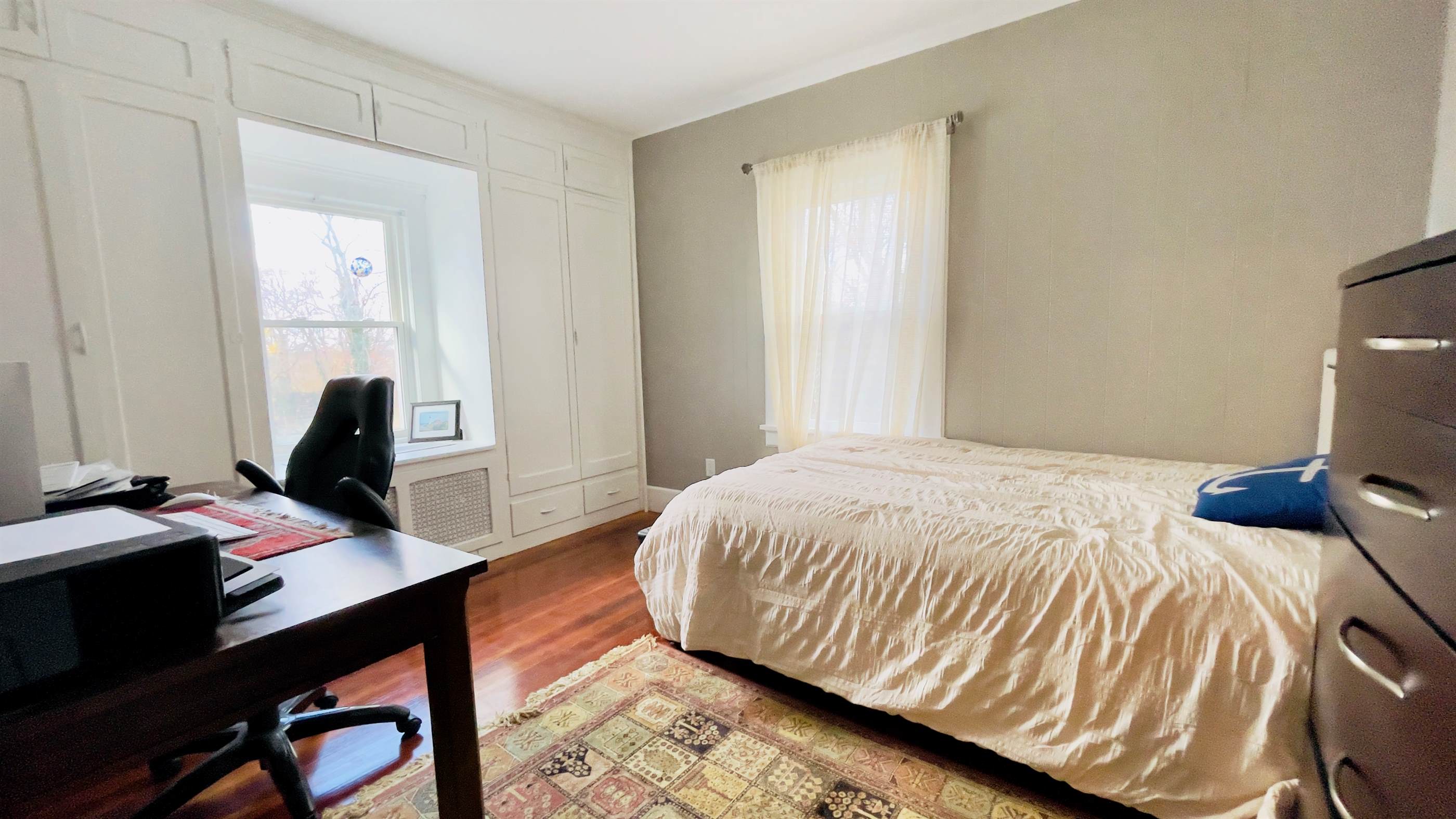 31 Farmington, New London, CT 06320