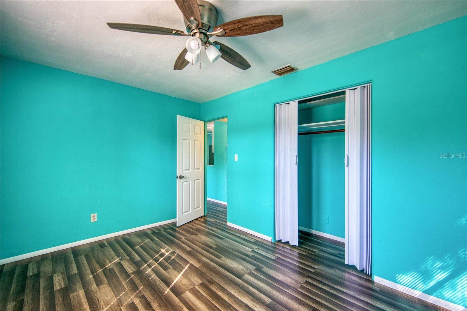 4039 42ND Avenue North, Saint Petersburg, FL 33714