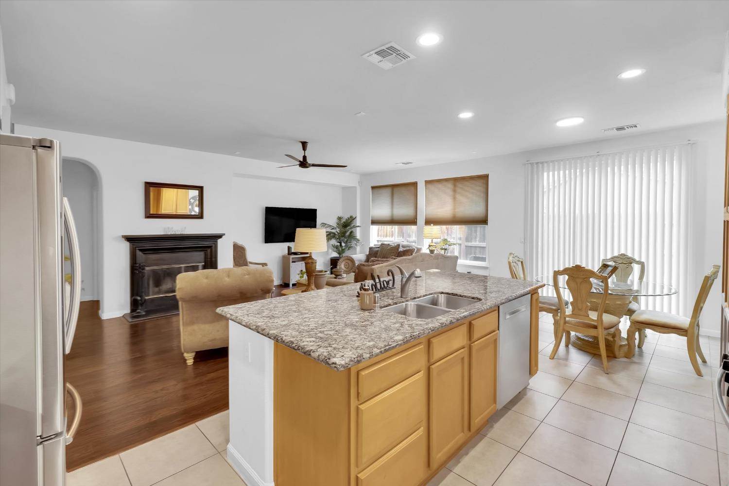 3790 West River Drive, Sacramento, CA 95833