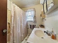 7 Abraham Street, Houlton, ME 04730