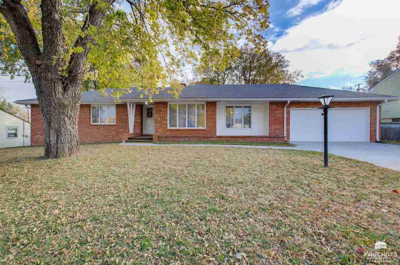 609 W Vine Street, Junction City, KS 66441