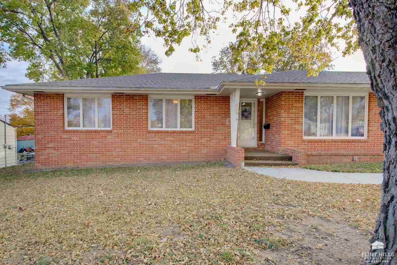 609 W Vine Street, Junction City, KS 66441