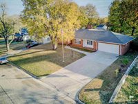 609 W Vine Street, Junction City, KS 66441