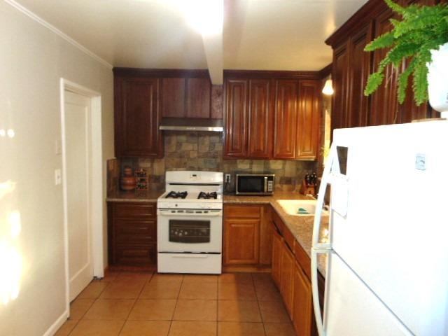 5870 Nina Way, Sacramento, CA 95824