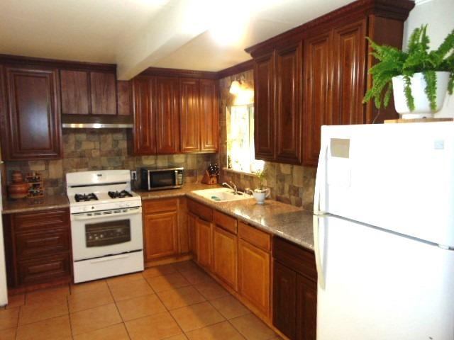 5870 Nina Way, Sacramento, CA 95824