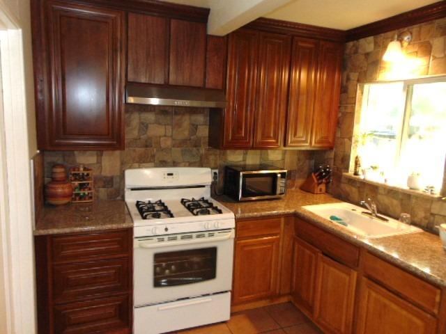 5870 Nina Way, Sacramento, CA 95824