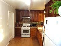 5870 Nina Way, Sacramento, CA 95824