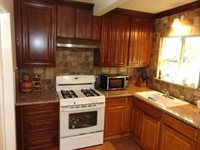 5870 Nina Way, Sacramento, CA 95824