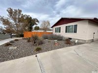 1255 Melarkey St, Winnemucca, NV 89445