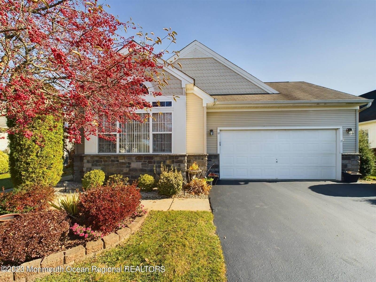 17 Neville Court, Manchester, NJ 08759