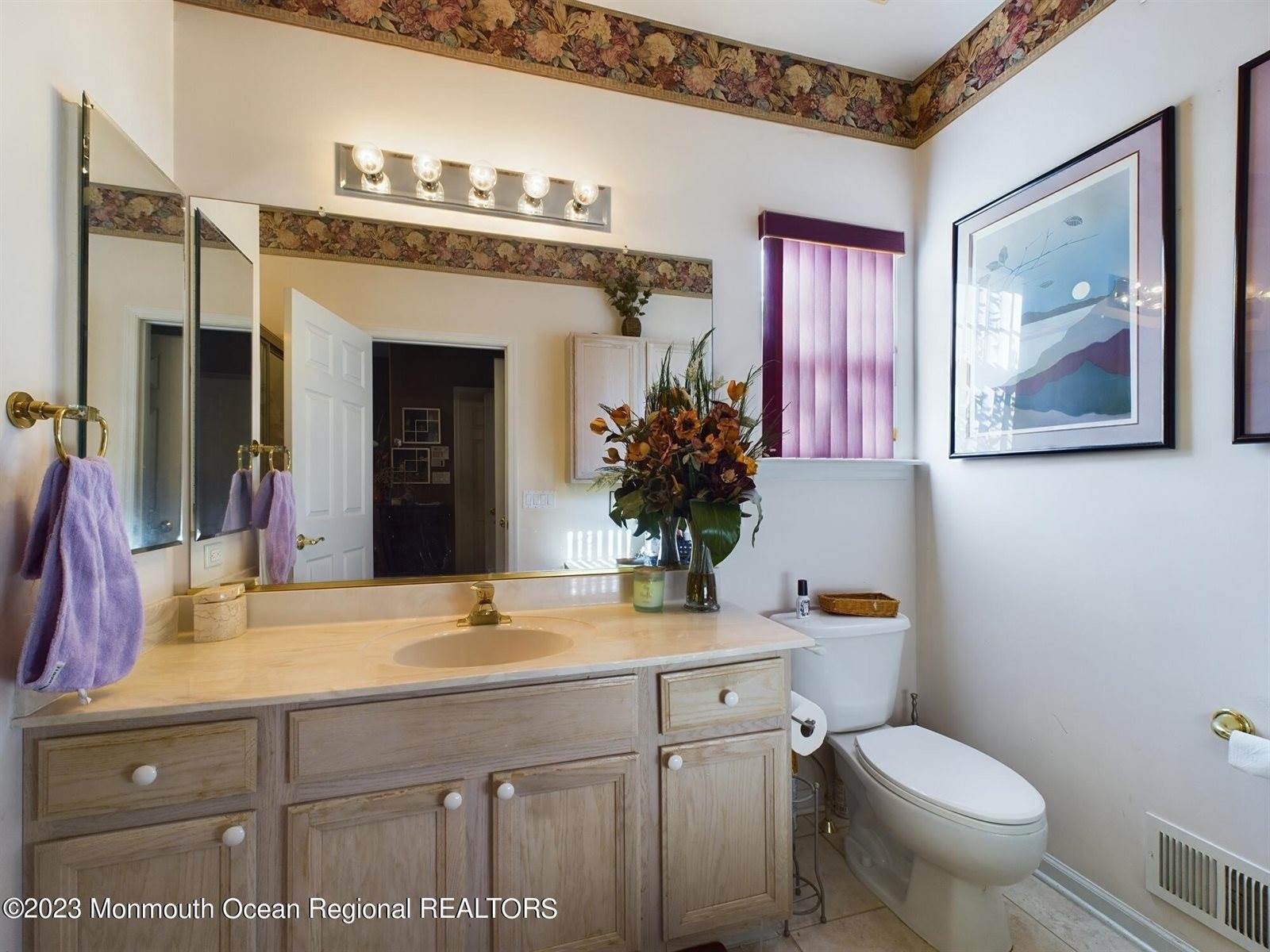 17 Neville Court, Manchester, NJ 08759