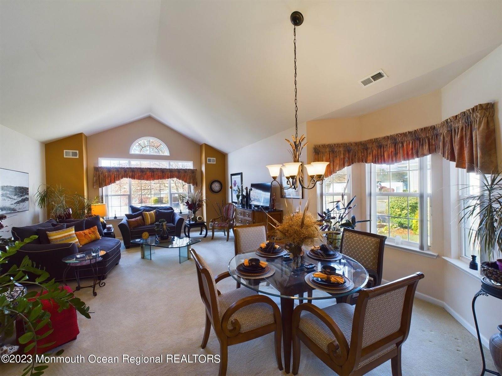 17 Neville Court, Manchester, NJ 08759