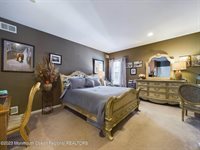 17 Neville Court, Manchester, NJ 08759