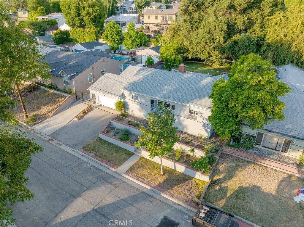 2937 Paraiso Way, La Crescenta, CA 91214