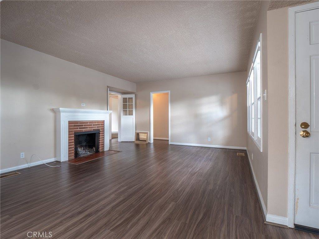 2937 Paraiso Way, La Crescenta, CA 91214