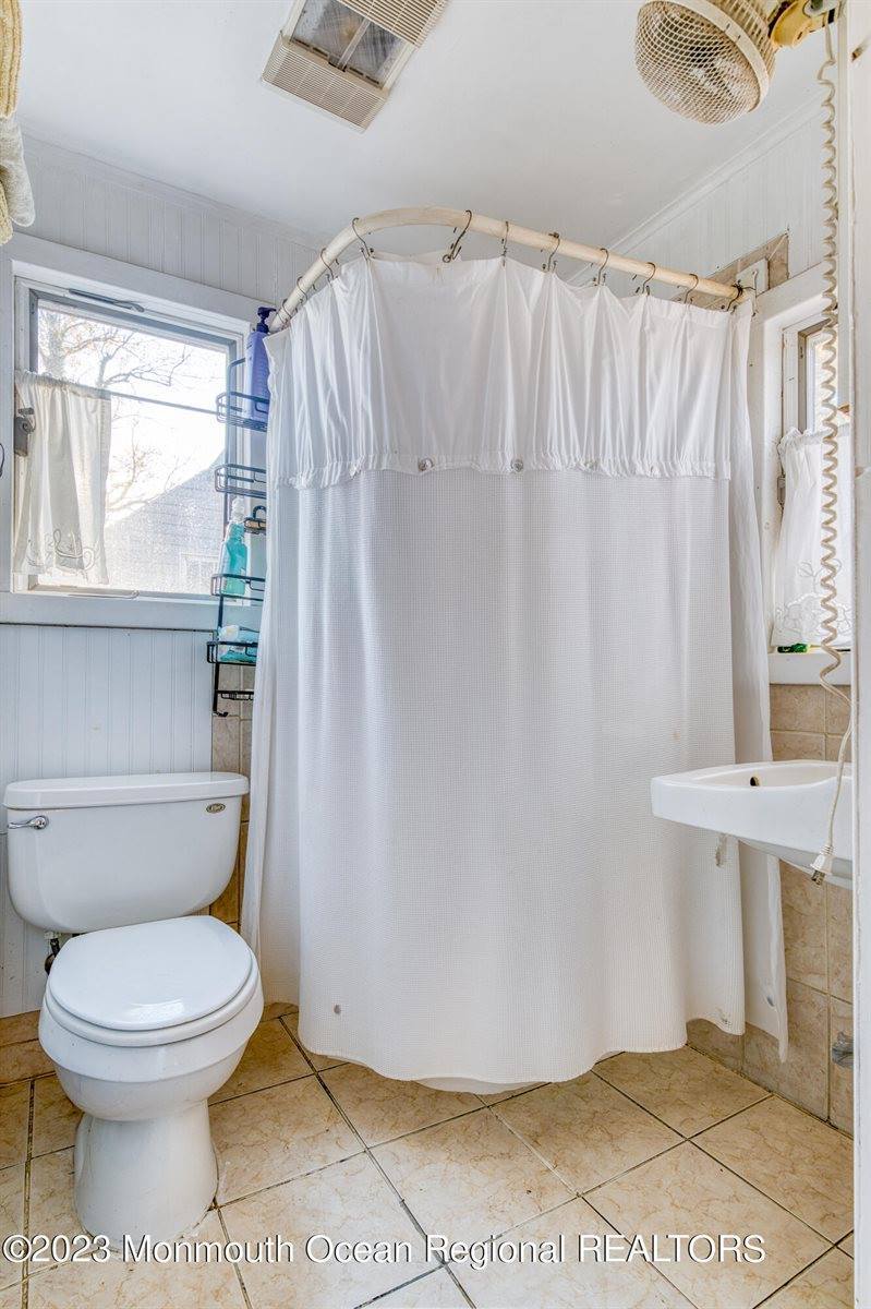 333 Branch Avenue, Little Silver, NJ 07739