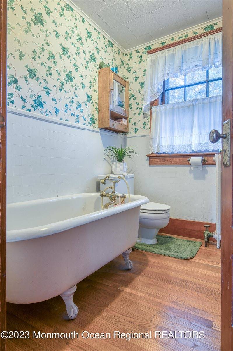 333 Branch Avenue, Little Silver, NJ 07739