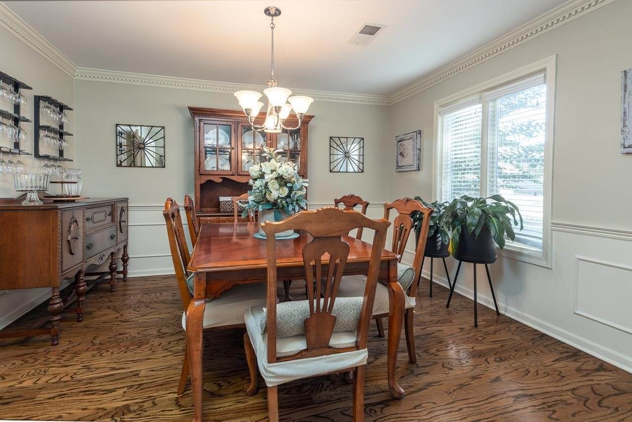 8730 Dogwood Rd, Germantown, TN 38139