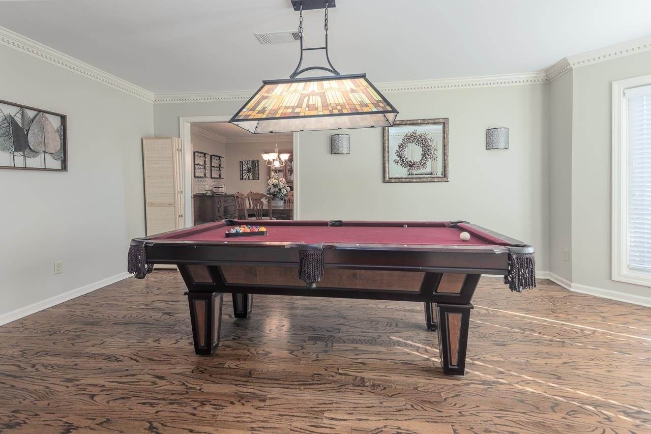 8730 Dogwood Rd, Germantown, TN 38139