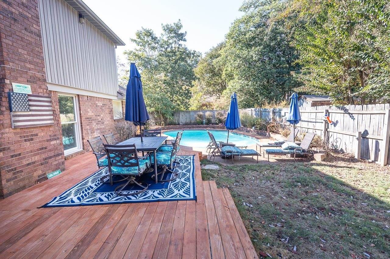 8730 Dogwood Rd, Germantown, TN 38139