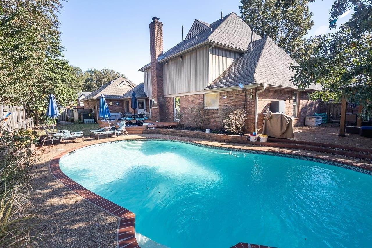 8730 Dogwood Rd, Germantown, TN 38139