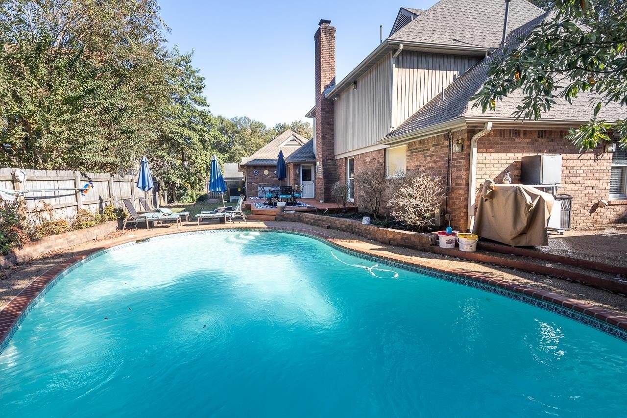 8730 Dogwood Rd, Germantown, TN 38139