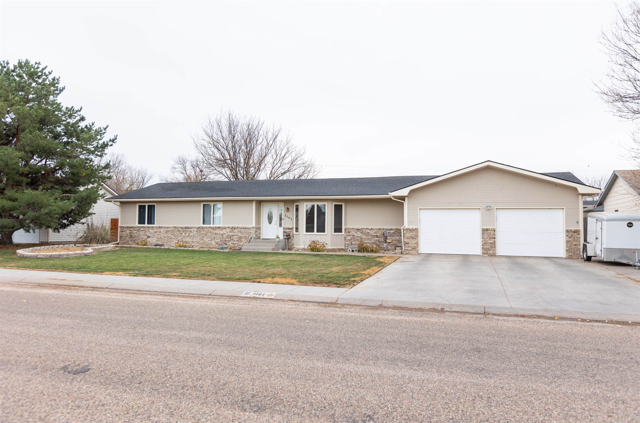 1101 W Wheat Ave, Ulysses, KS 67880