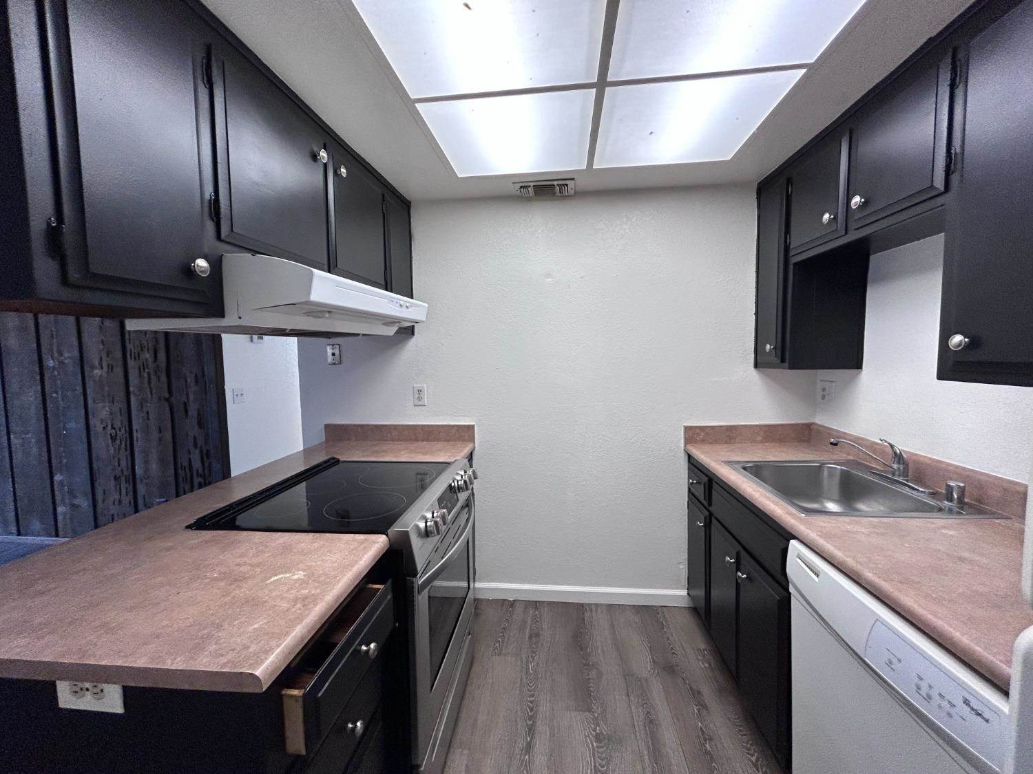 5048 5050 Shell Street, North Highlands, CA 95660