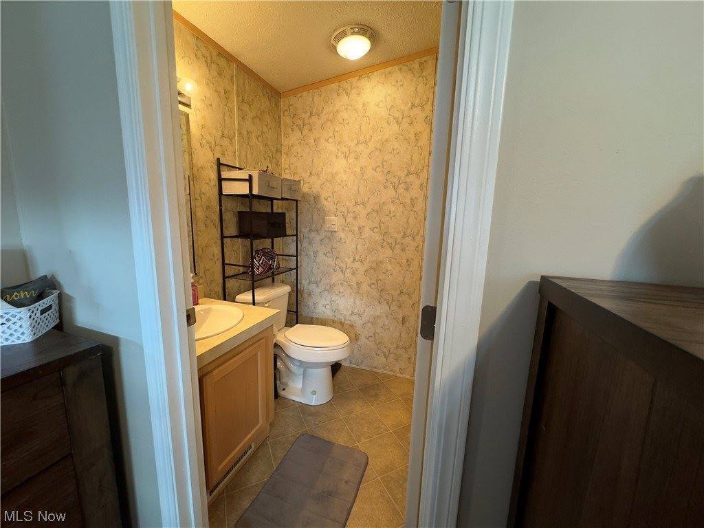 48861 John Tomcho Road, Cumberland, OH 43732