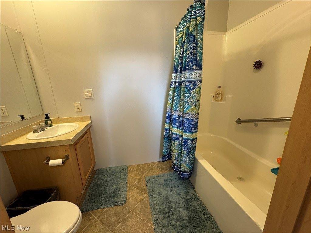 48861 John Tomcho Road, Cumberland, OH 43732