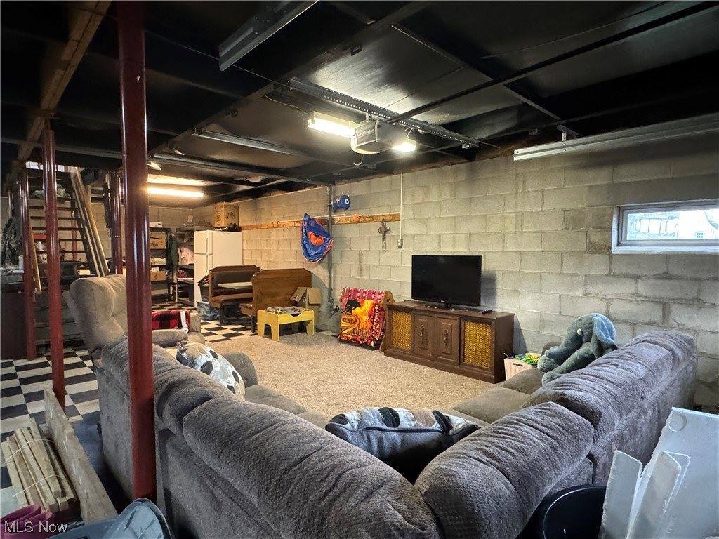 48861 John Tomcho Road, Cumberland, OH 43732