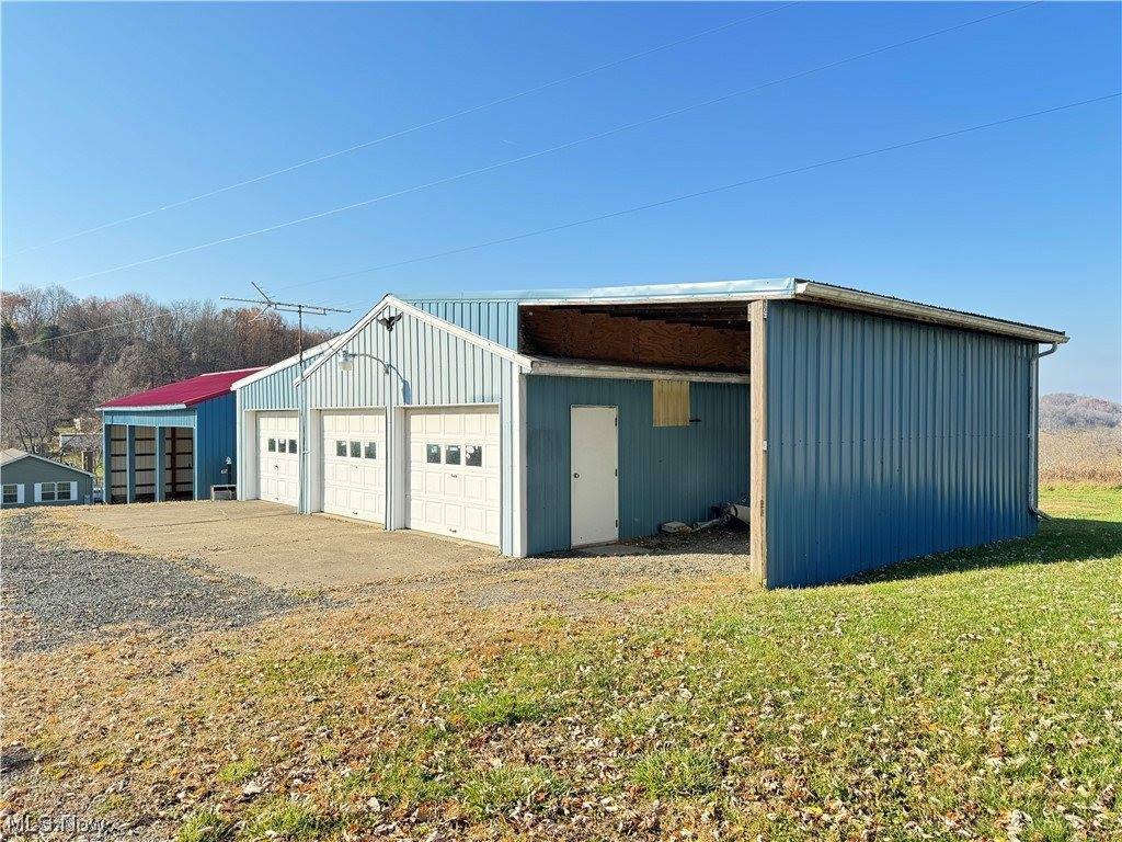 48861 John Tomcho Road, Cumberland, OH 43732