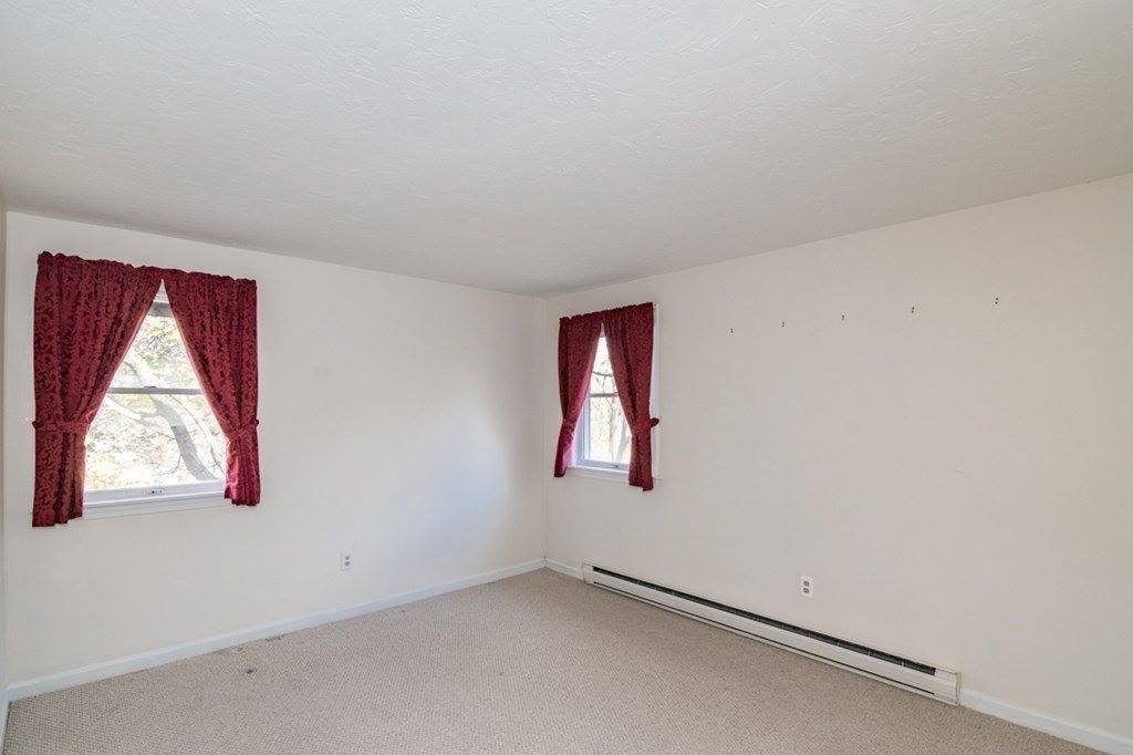 3 Stockholm St, Worcester, MA 01607