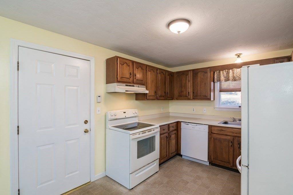 3 Stockholm St, Worcester, MA 01607