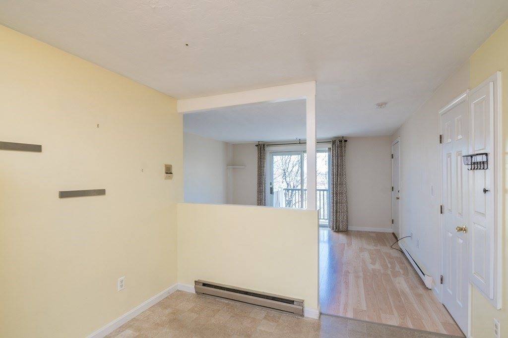 3 Stockholm St, Worcester, MA 01607