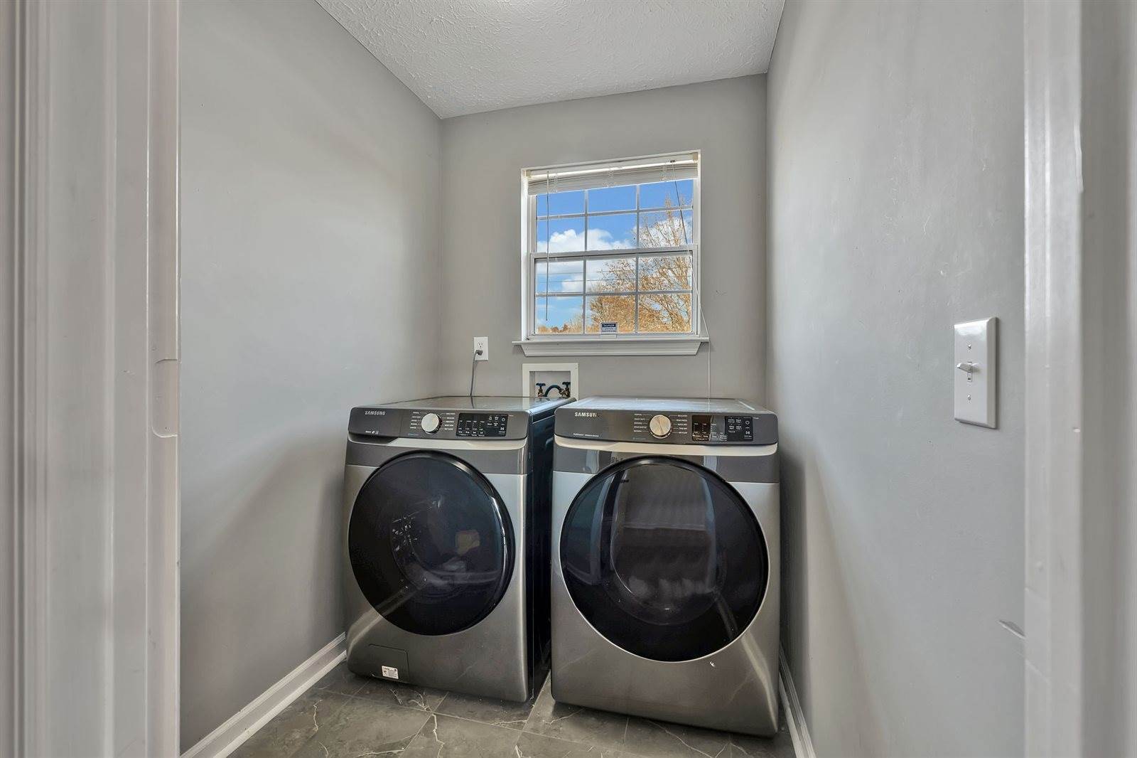 328 Timberglenn Dr, Smyrna, TN 37167