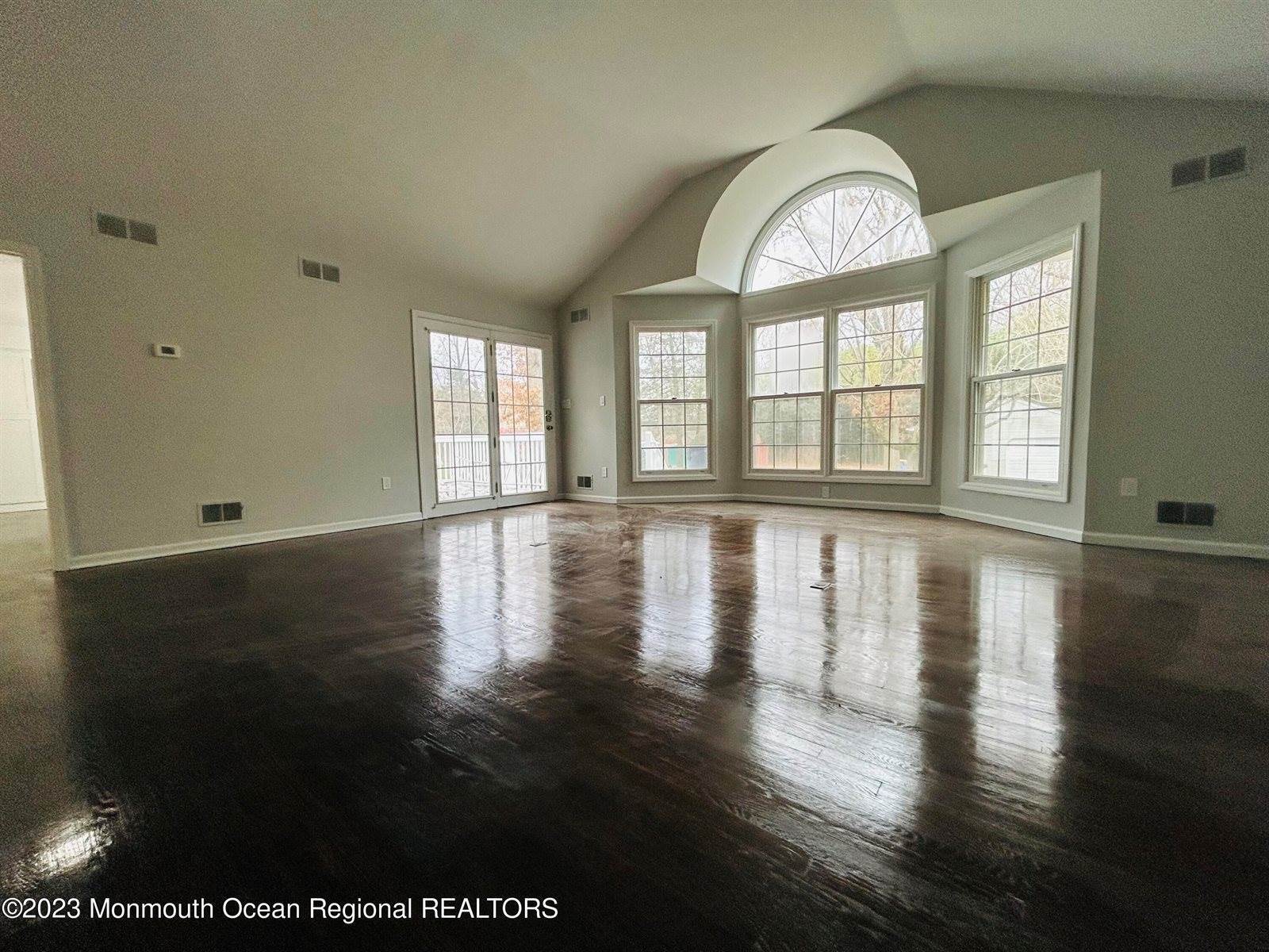 306 Demott Lane, Franklin Township, NJ 08873