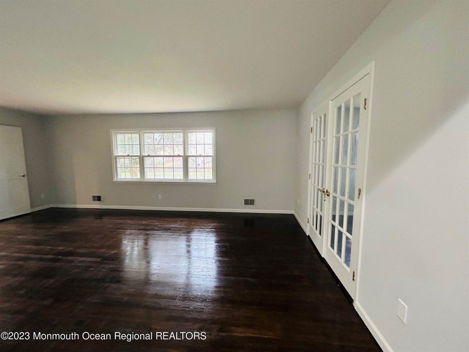 306 Demott Lane, Franklin Township, NJ 08873