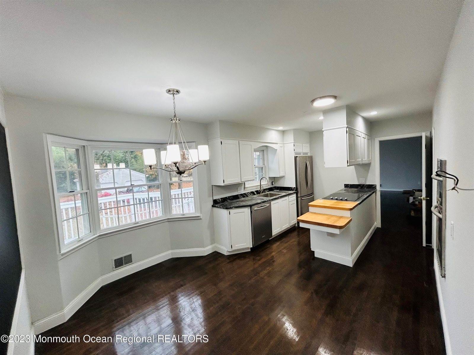 306 Demott Lane, Franklin Township, NJ 08873