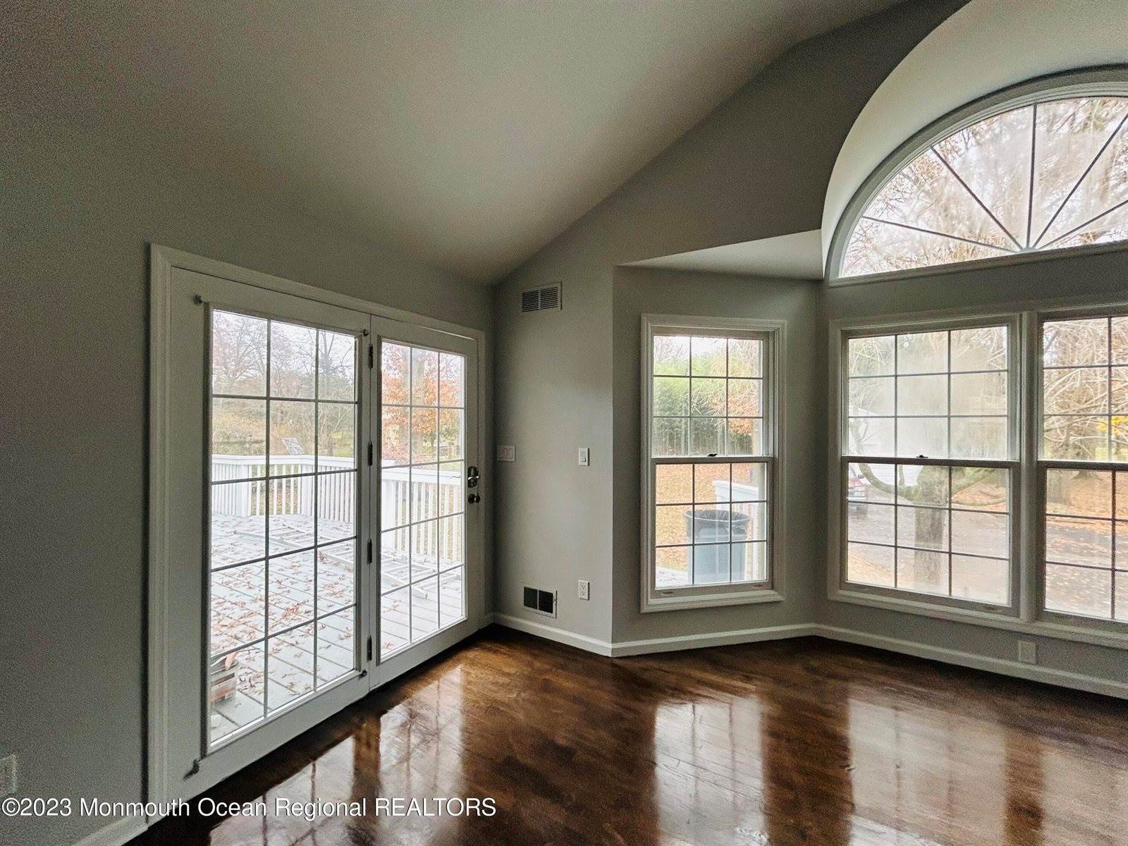 306 Demott Lane, Franklin Township, NJ 08873