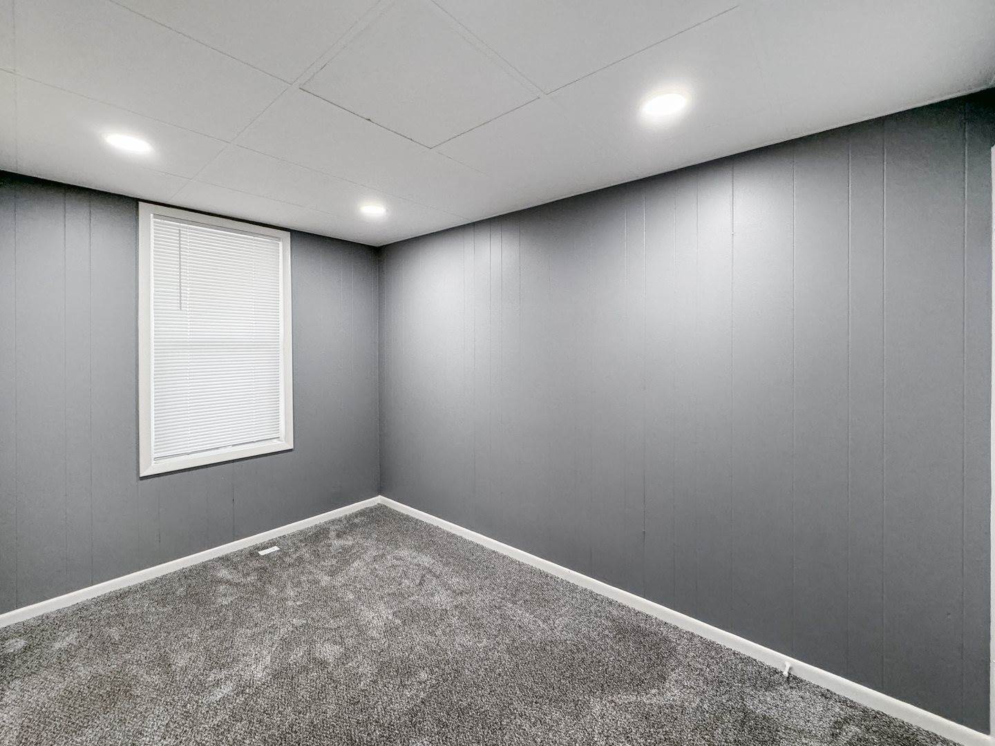 311 North Walnut Avenue, Freeport, IL 61032