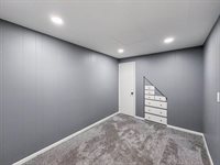 311 North Walnut Avenue, Freeport, IL 61032