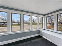 311 North Walnut Avenue, Freeport, IL 61032