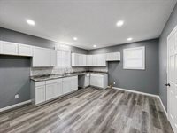 311 North Walnut Avenue, Freeport, IL 61032