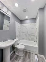 311 North Walnut Avenue, Freeport, IL 61032