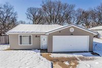 310 Palomino Lane, Ogden, KS 66517