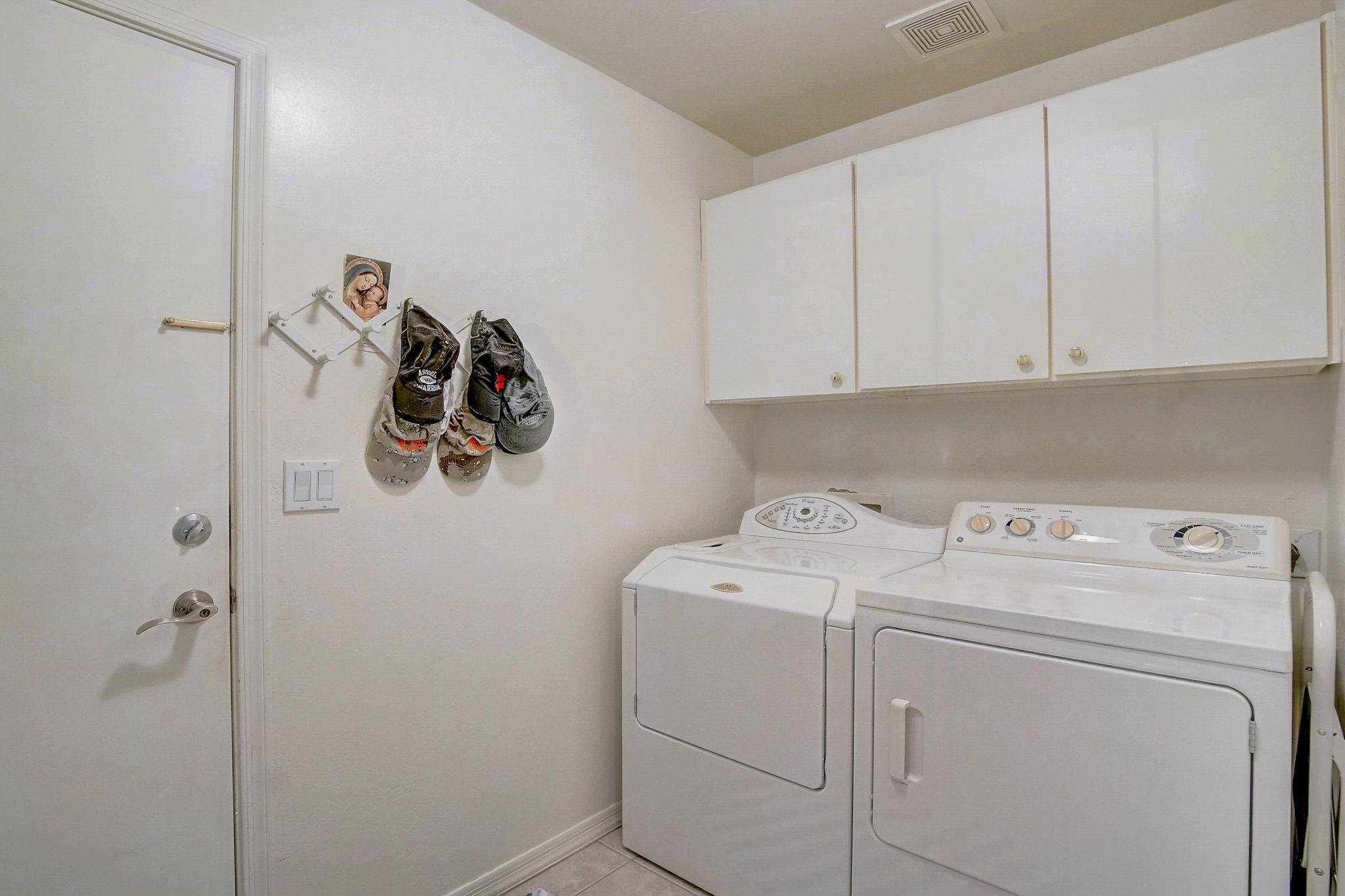 708 East Cloud Road, Phoenix, AZ 85086