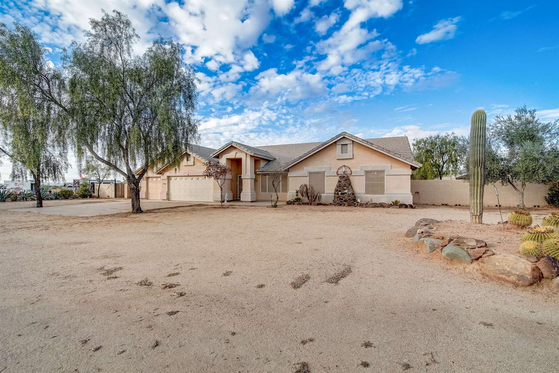 708 East Cloud Road, Phoenix, AZ 85086