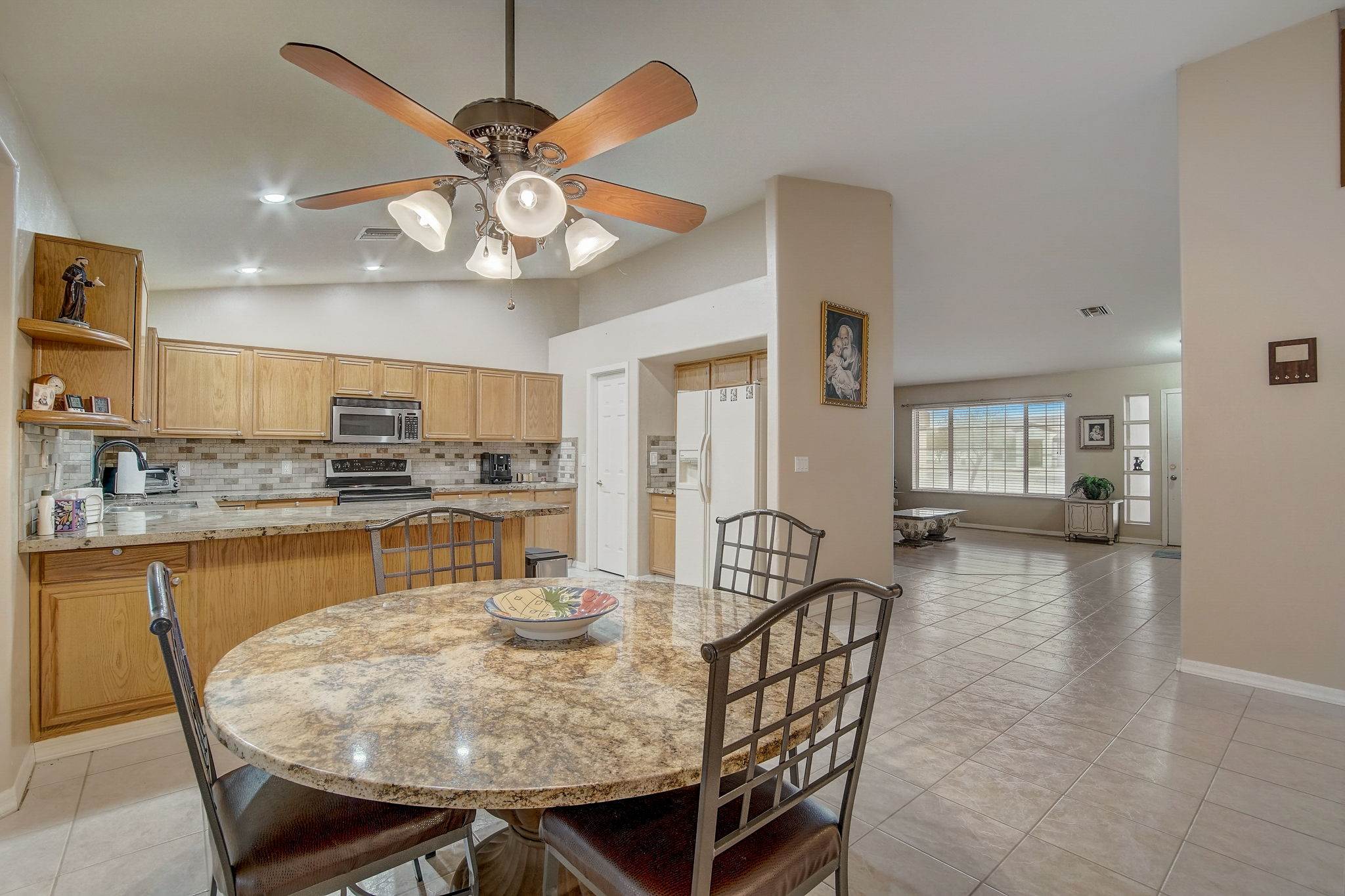 708 East Cloud Road, Phoenix, AZ 85086